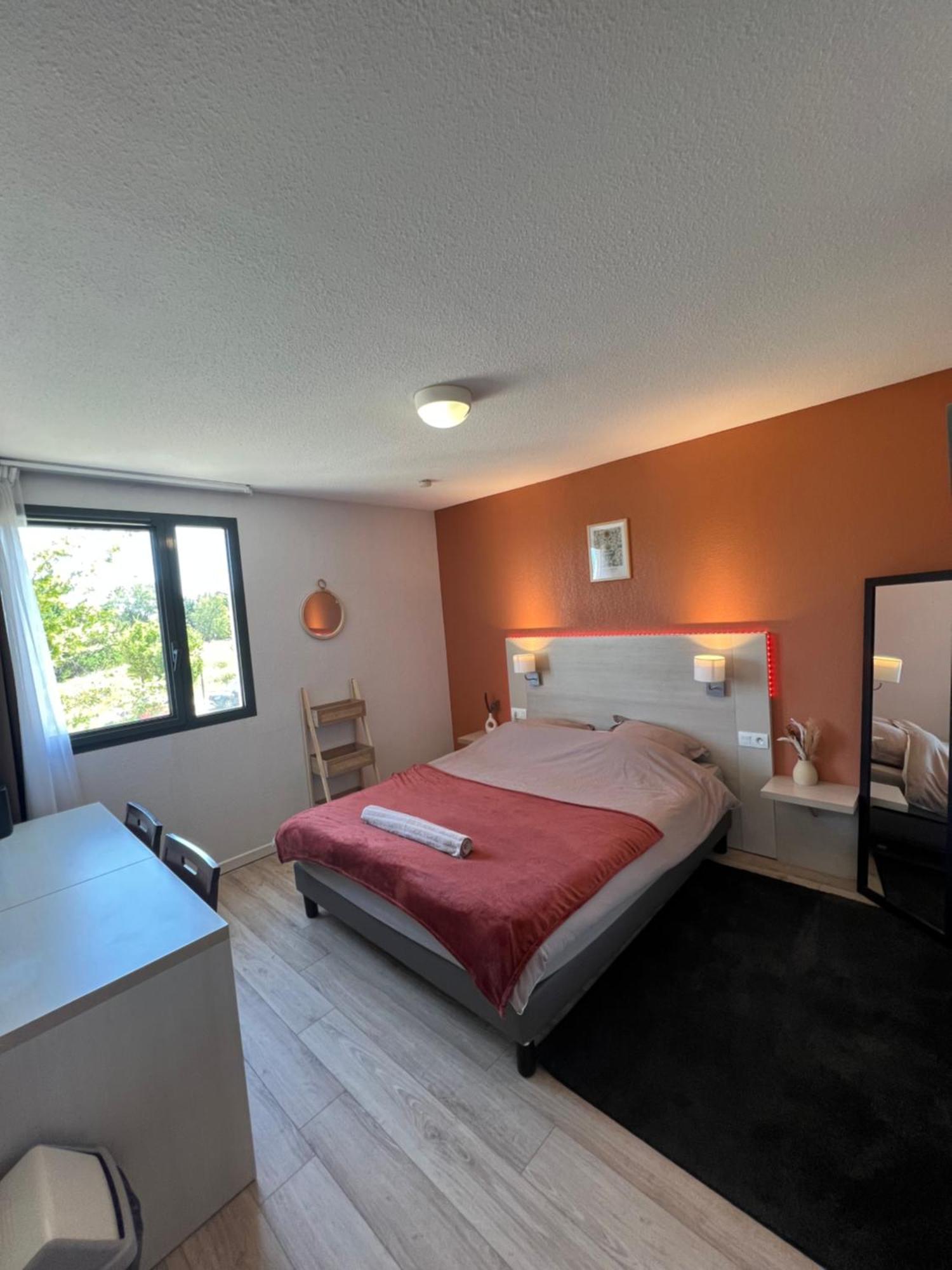 Studio Appart'Hotel Gare Tgv Avec Place Privee Avignon Exterior foto